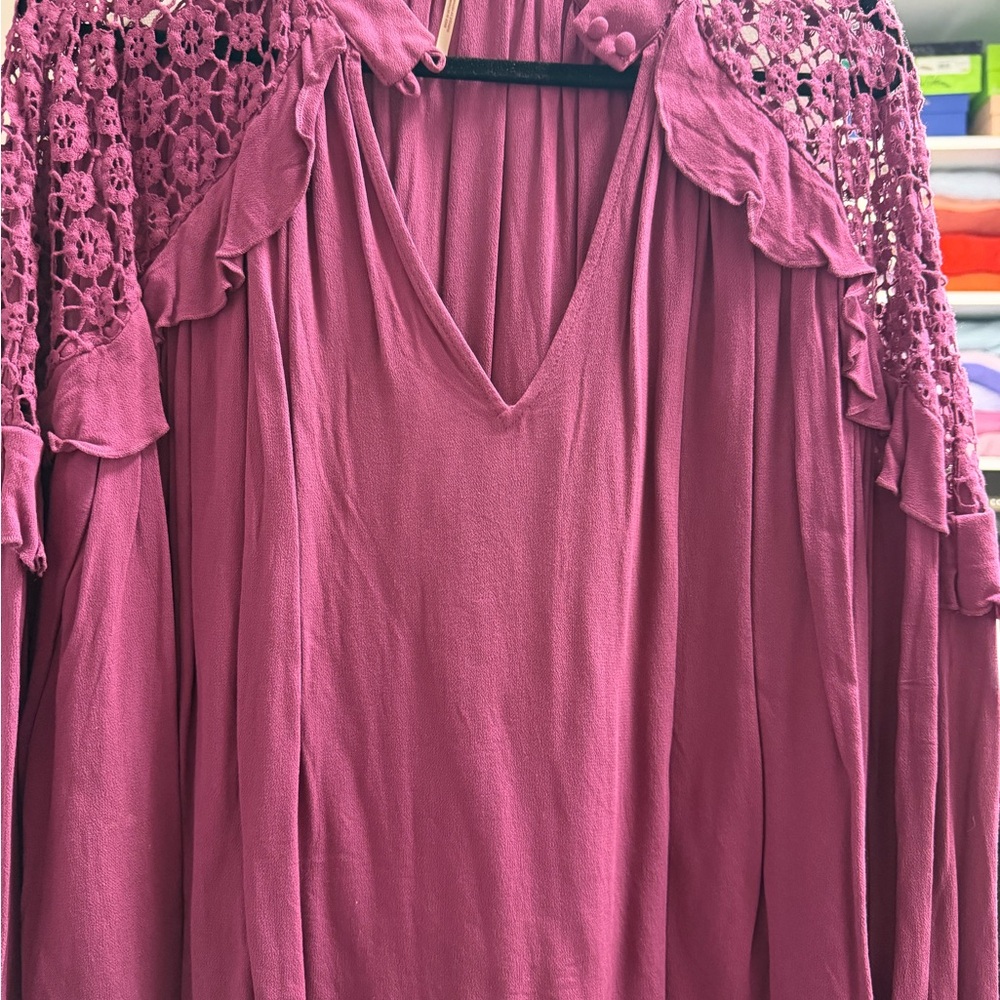 Free People Women's Pink Crochet-Shoulder V-Neck Blouse
